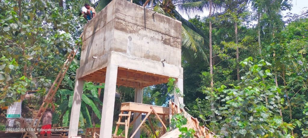 Bak Penampungan Air Bagi Warga